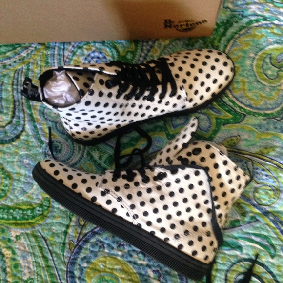 Dr. Martens Canvas Polka Dot Boots - Picture 3 of 4